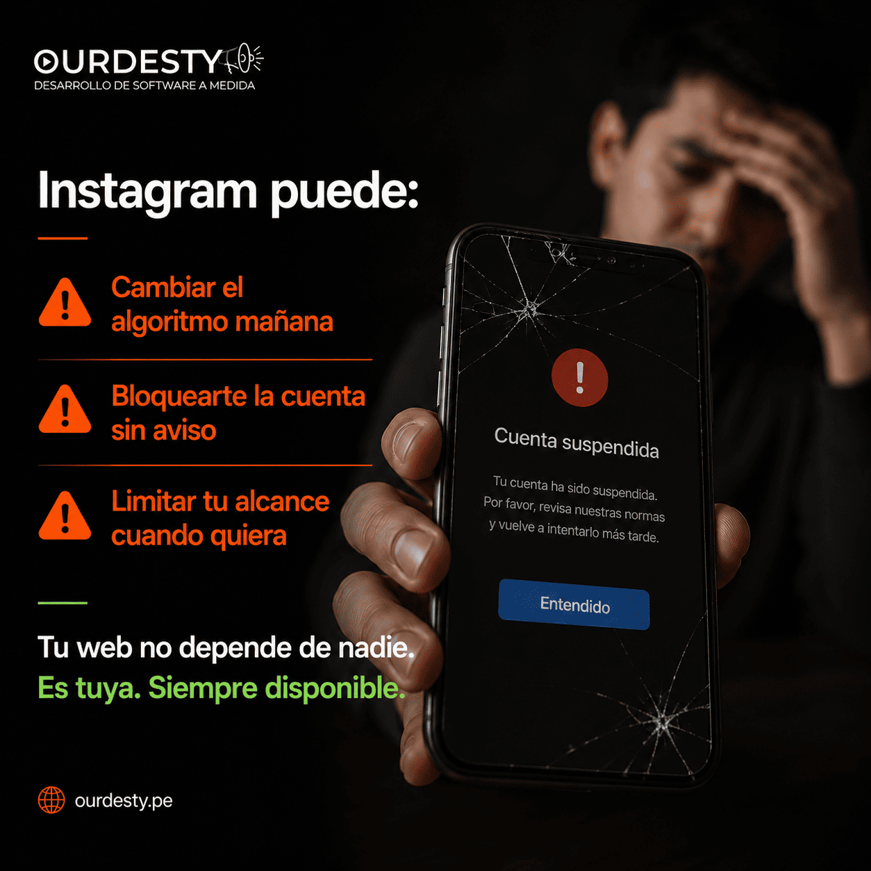 riesgo de depositar tu negocio en una red social chico mostrando su celular con errores que tiene al perder su cuenta de una red social en donde estaba su negocio
